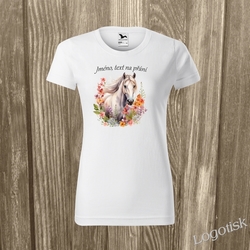 Dámské tričko potisk s koněm se jménem