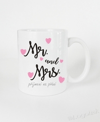 Hrnek Mr. & Mrs. se srdíčky vaše příjmením na přání