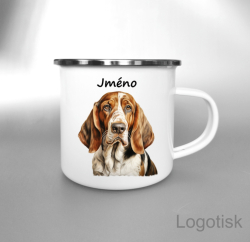 Kolekce hrnků s potiskem BASSET se jménem 